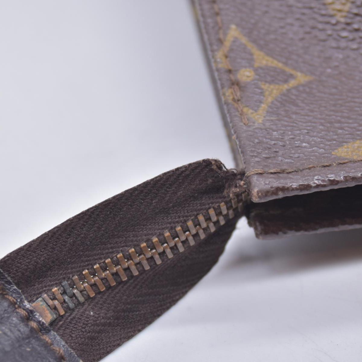 $760 Louis Vuitton Toiletry 26 Brown Monogram 833