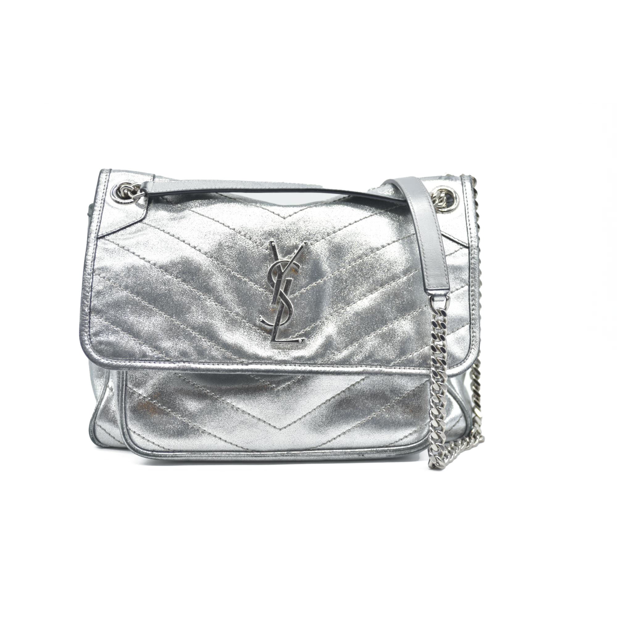 $2590 2019 Saint Laurent Leather Medium Metallic Niki Silver