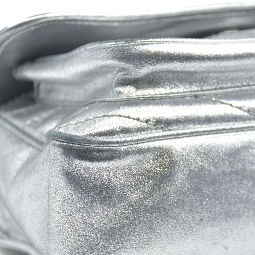 $2590 2019 Saint Laurent Leather Medium Metallic Niki Silver