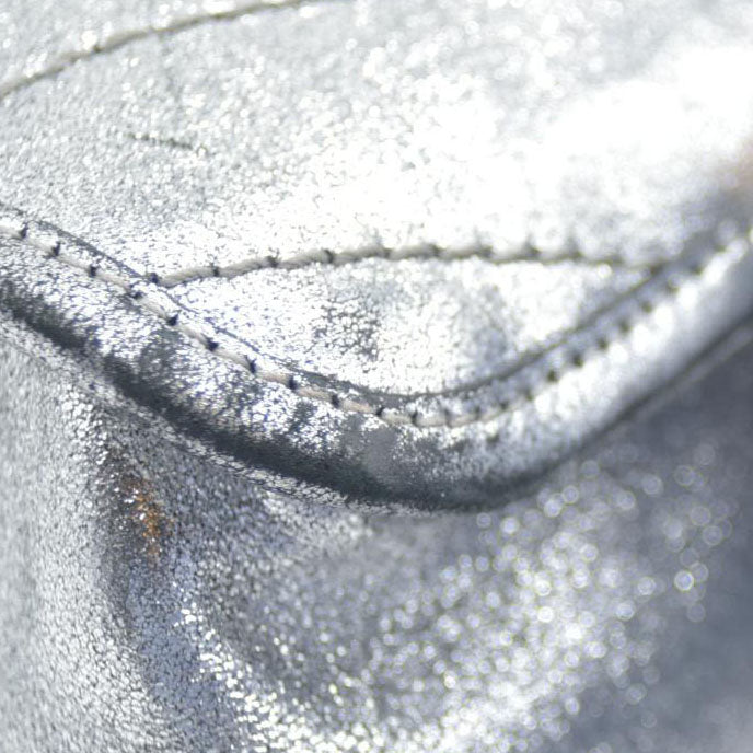 $2590 2019 Saint Laurent Leather Medium Metallic Niki Silver