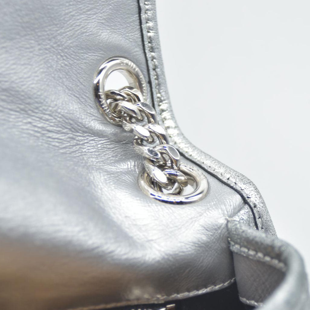 $2590 2019 Saint Laurent Leather Medium Metallic Niki Silver