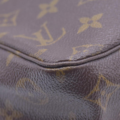 $600 Louis Vuitton Monogram Trousse Toilette 23 821