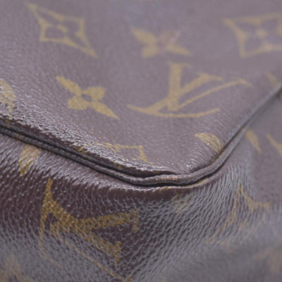$600 Louis Vuitton Monogram Trousse Toilette 23 821