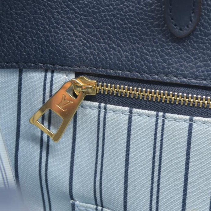 Louis Vuitton Raffia Calfskin Monogram Giant Onthego MM Blue