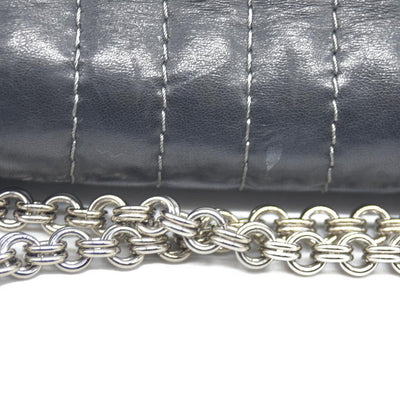 $4700 Chanel Vertical Quilted Medium Single Flap 2006