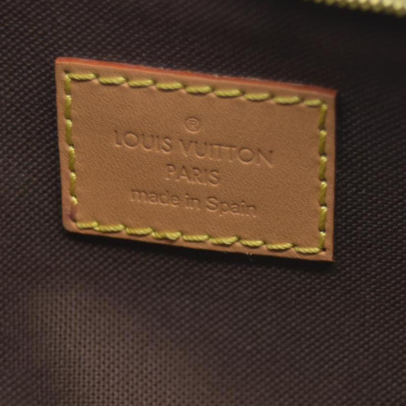 $1,950 LOUIS VUITTON Monogram Liv Pochette