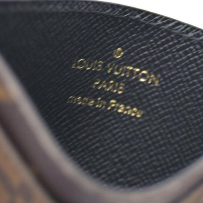 $285 Louis Vuitton Monogram Reverse Card Case