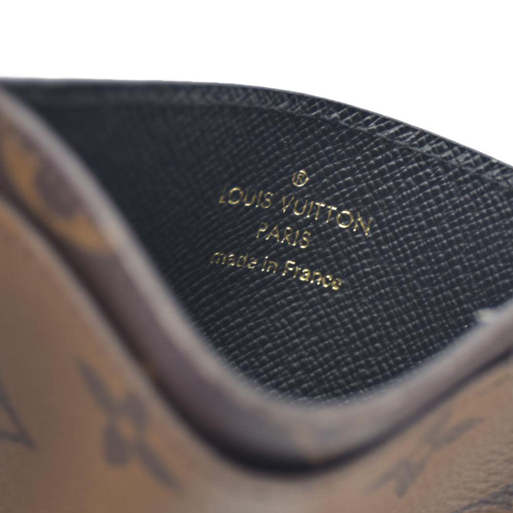 $285 Louis Vuitton Monogram Reverse Card Case