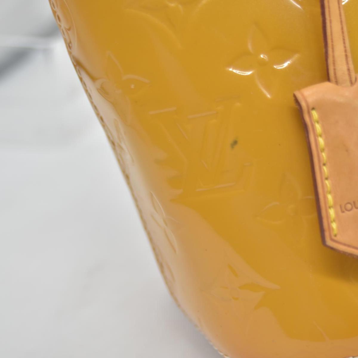 $1560 2014 LOUIS VUITTON Vernis Montebello PM Dune DR2194