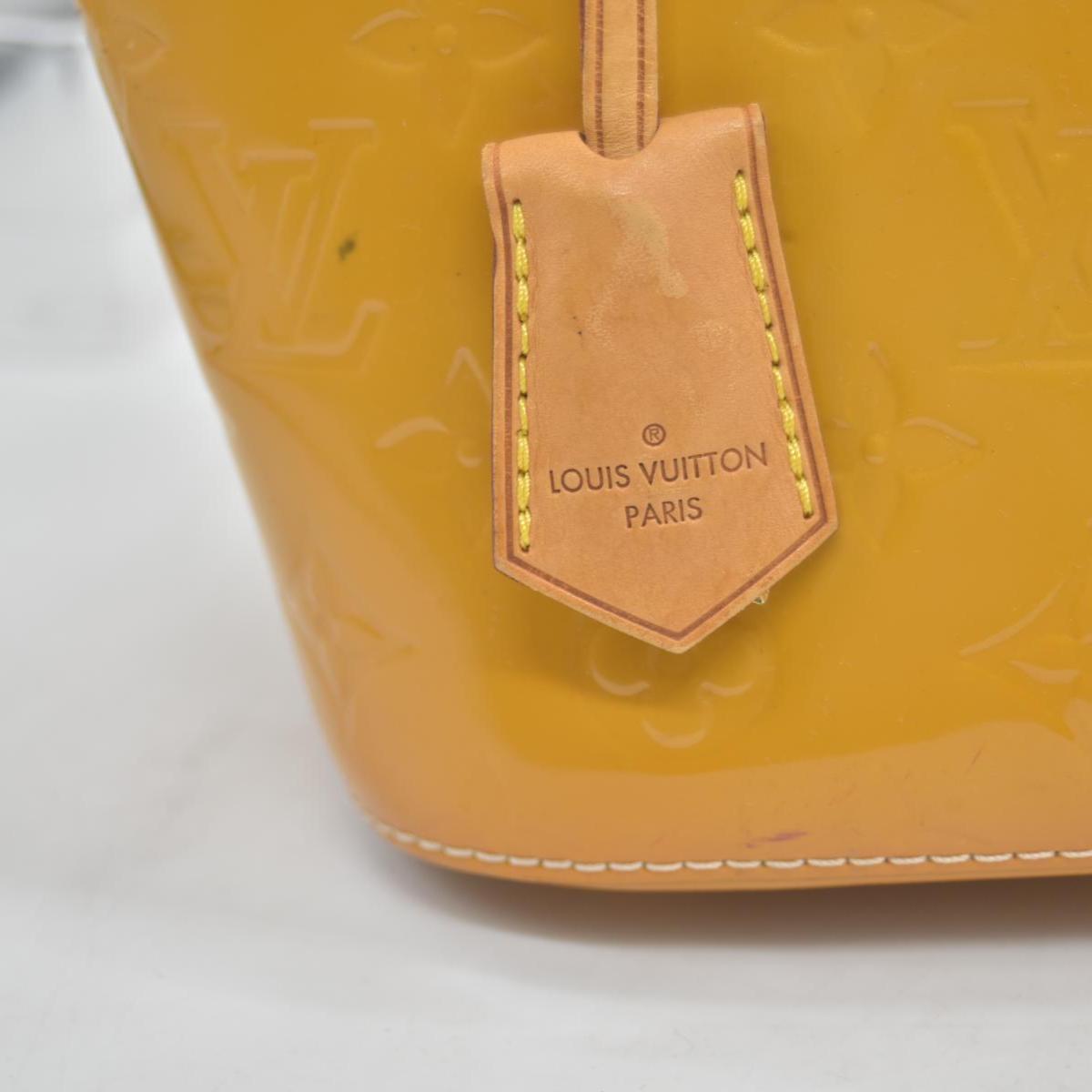 $1560 2014 LOUIS VUITTON Vernis Montebello PM Dune DR2194