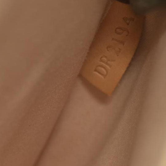 $1560 2014 LOUIS VUITTON Vernis Montebello PM Dune DR2194