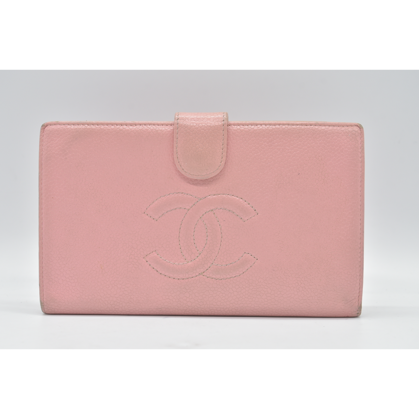 $625 Chanel Caviar Timeless CC French Wallet Pink