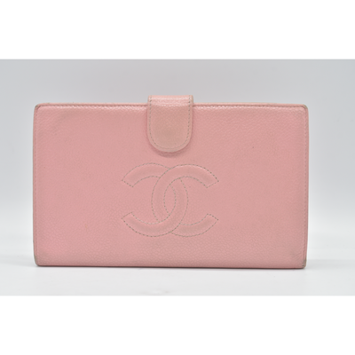 $625 Chanel Caviar Timeless CC French Wallet Pink