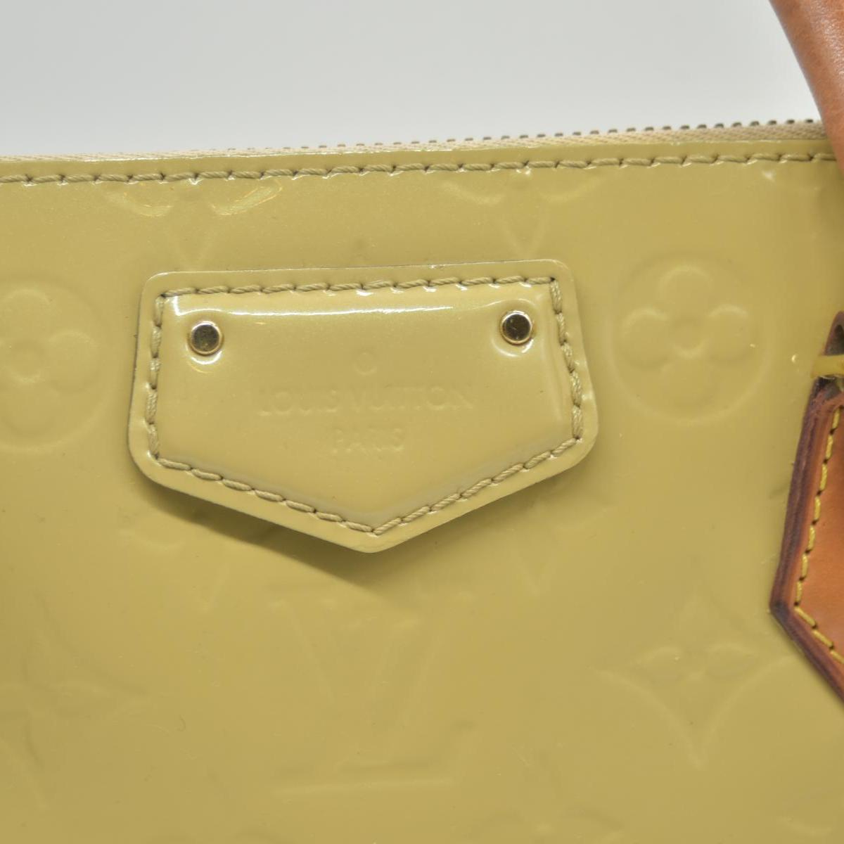 $1560 2014 LOUIS VUITTON Vernis Montebello PM Dune DR2114
