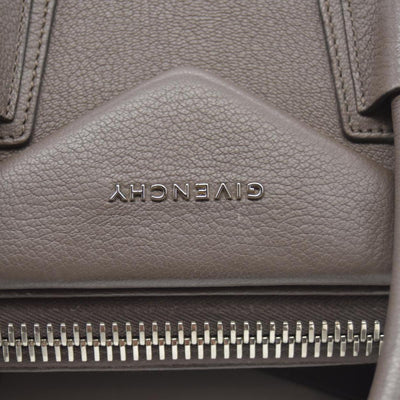 $2750 Givenchy Leather Grey Sugar Goatskin Leather Antigona Bag Medium 10020171