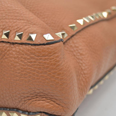 $2275 Valentino Pebbled Calfskin Small Rockstud Flip-Lock Messenger Bag Brown