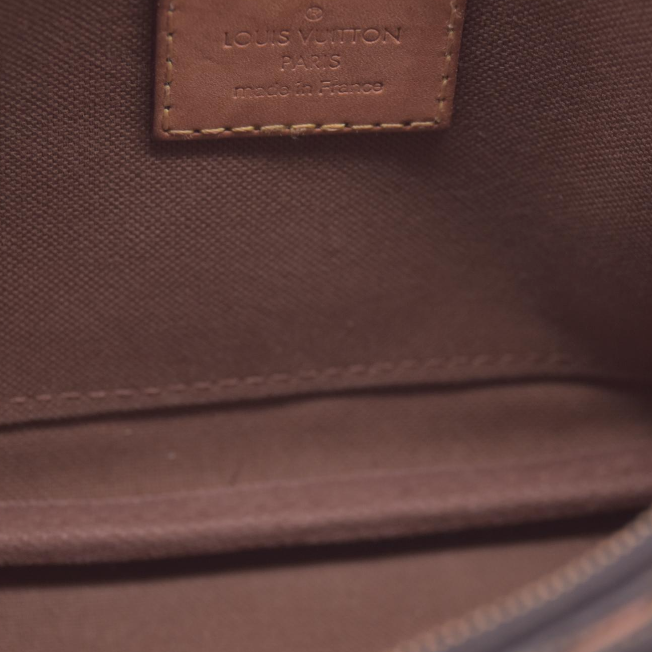 $2930 RFID Louis Vuitton Monogram Multi Pochette Accessories Kaki CONSIGNMENT