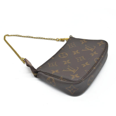 AUCTION  $1050 Louis Vuitton Monogram Mini Pochette Accessories SP2158