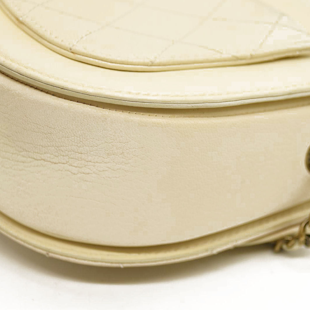 Chanel Shiny Calfskin Goatskin Quilted Small Coco Curve Messenger Flap White