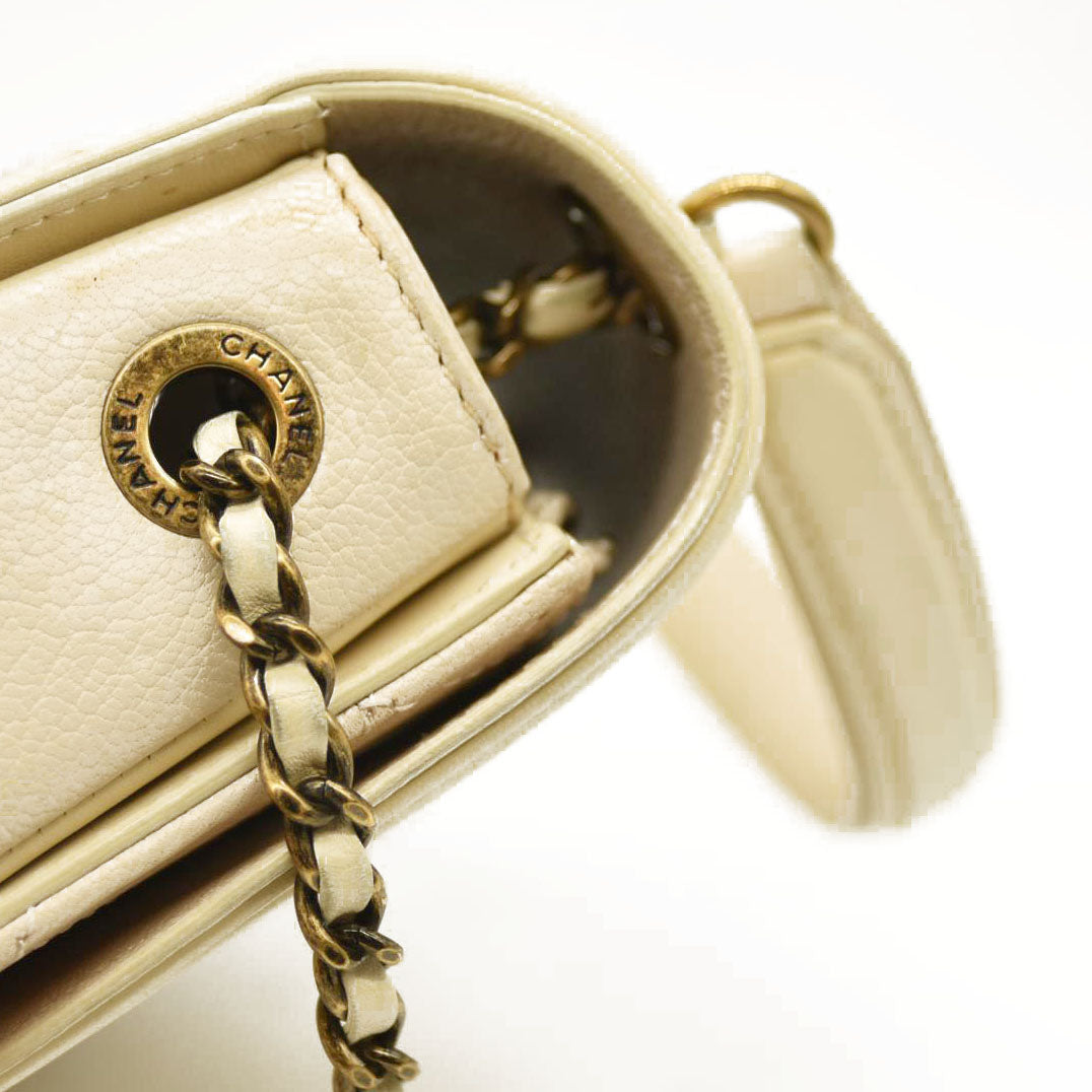 Chanel Shiny Calfskin Goatskin Quilted Small Coco Curve Messenger Flap White