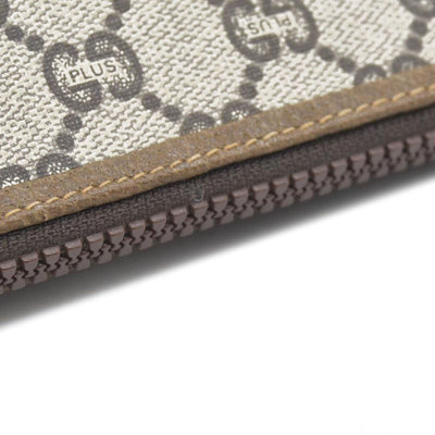 Gucci GG  Gucci Plus PVC Leather Pouch Clutch Bag