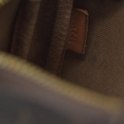 AUCTION  $1050 Louis Vuitton Monogram Mini Pochette Accessories SP2158