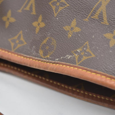 $2500 Louis Vuitton Monogram Artsy MM 10020301