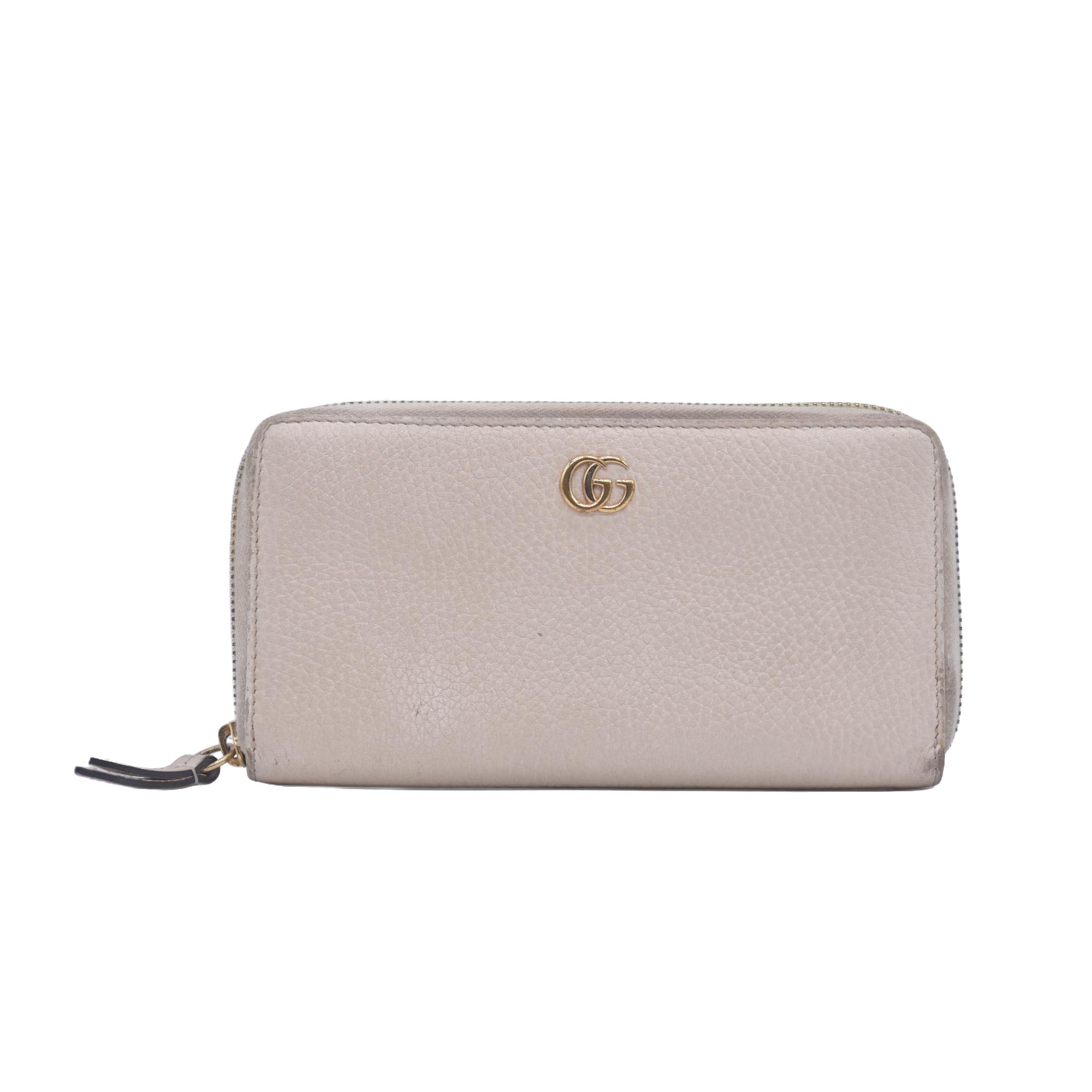 $660 2005 Gucci Cream GG Marmont zip around wallet 10021060