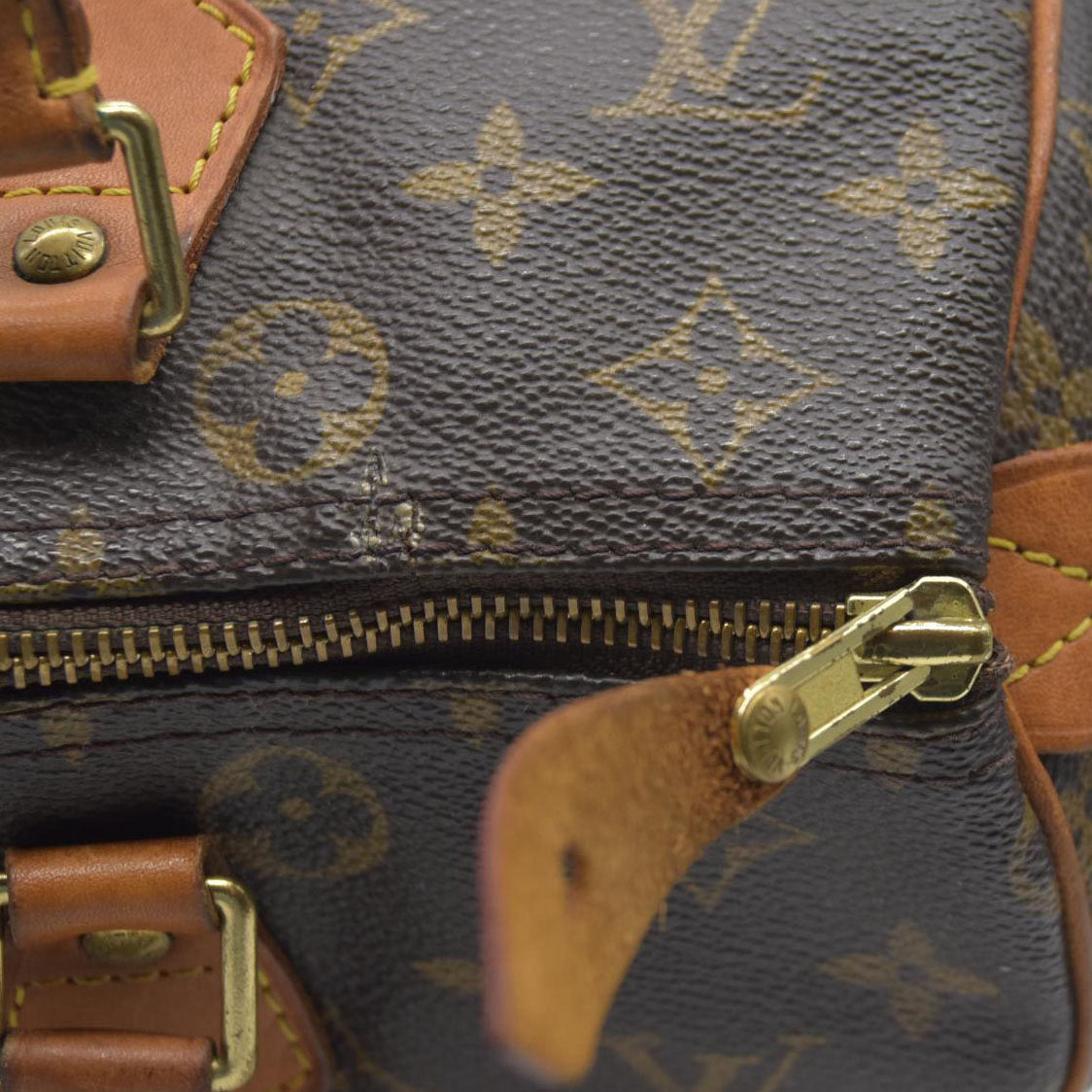 $1700 Louis Vuitton Monogram Speedy 35 TH0034
