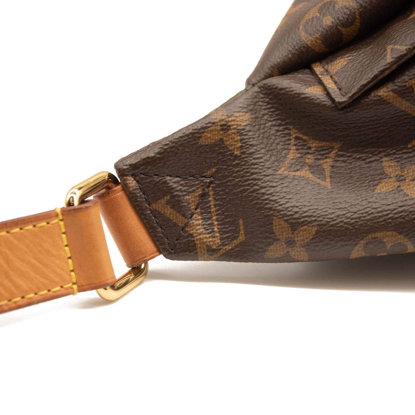 USED LOUIS VUITTON Monogram Bumbag MICROCHIPPED