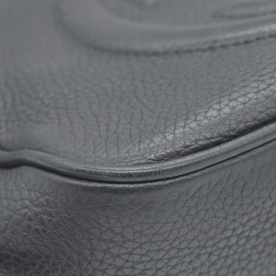 $1490 Gucci Pebbled Calfskin Small Soho Disco Bag Black