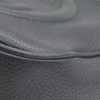 $1490 Gucci Pebbled Calfskin Small Soho Disco Bag Black