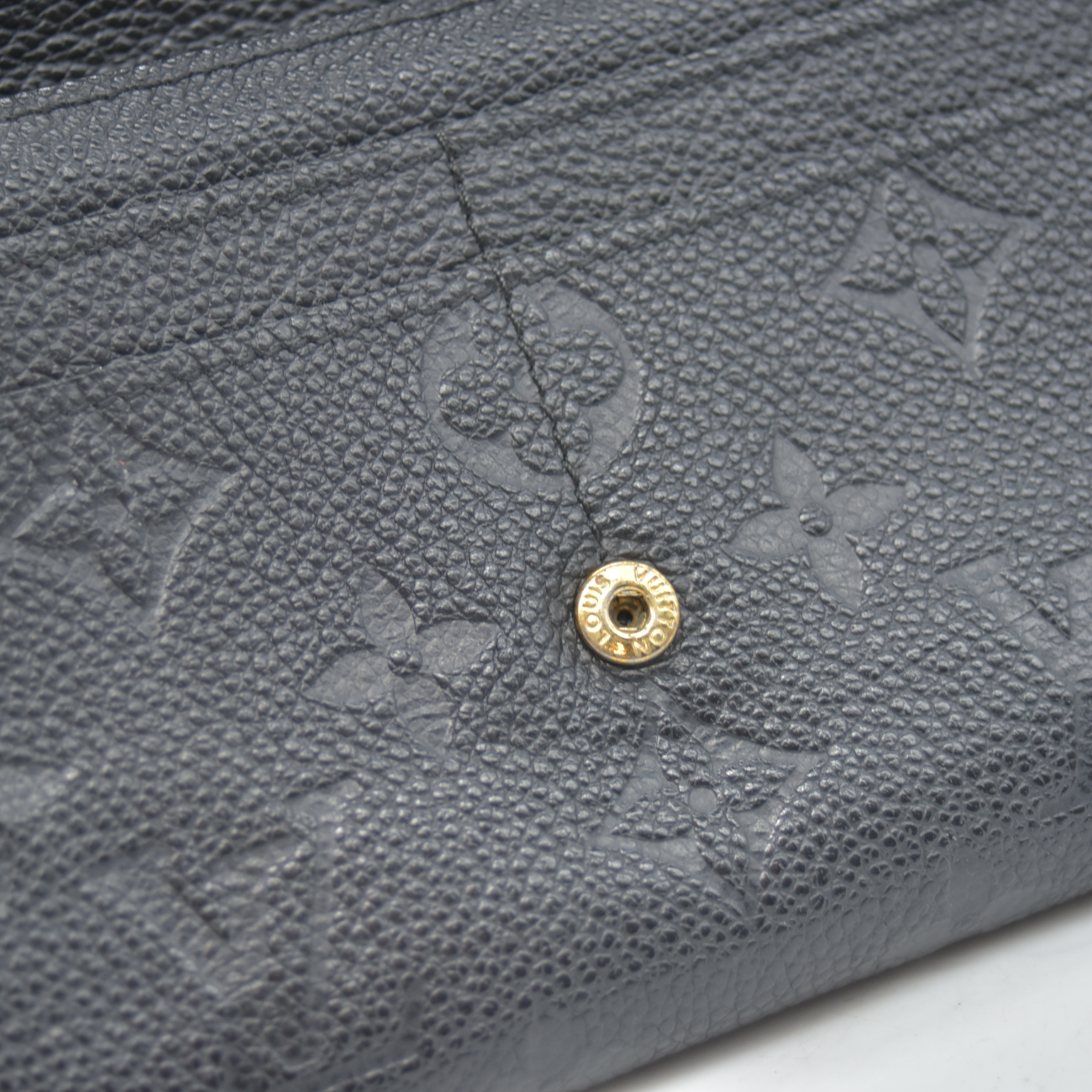 $1060 2016 Louis Vuitton Empreinte Sarah Wallet NM Black CA2116