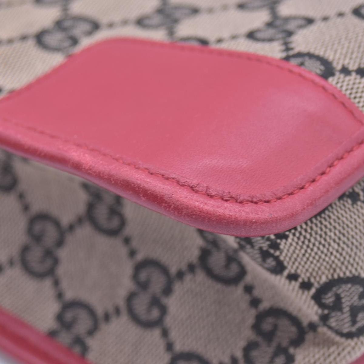 $650 Gucci Vintage GG Canvas Shoulder Bag CONSIGNMENT 10021000