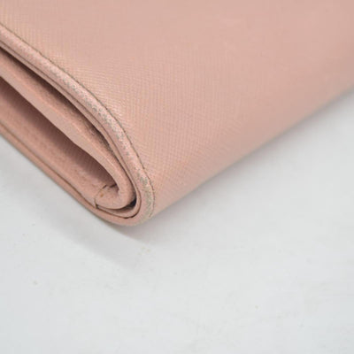 $650 PRADA Saffiano Compact Wallet Pink CONSIGNMENT