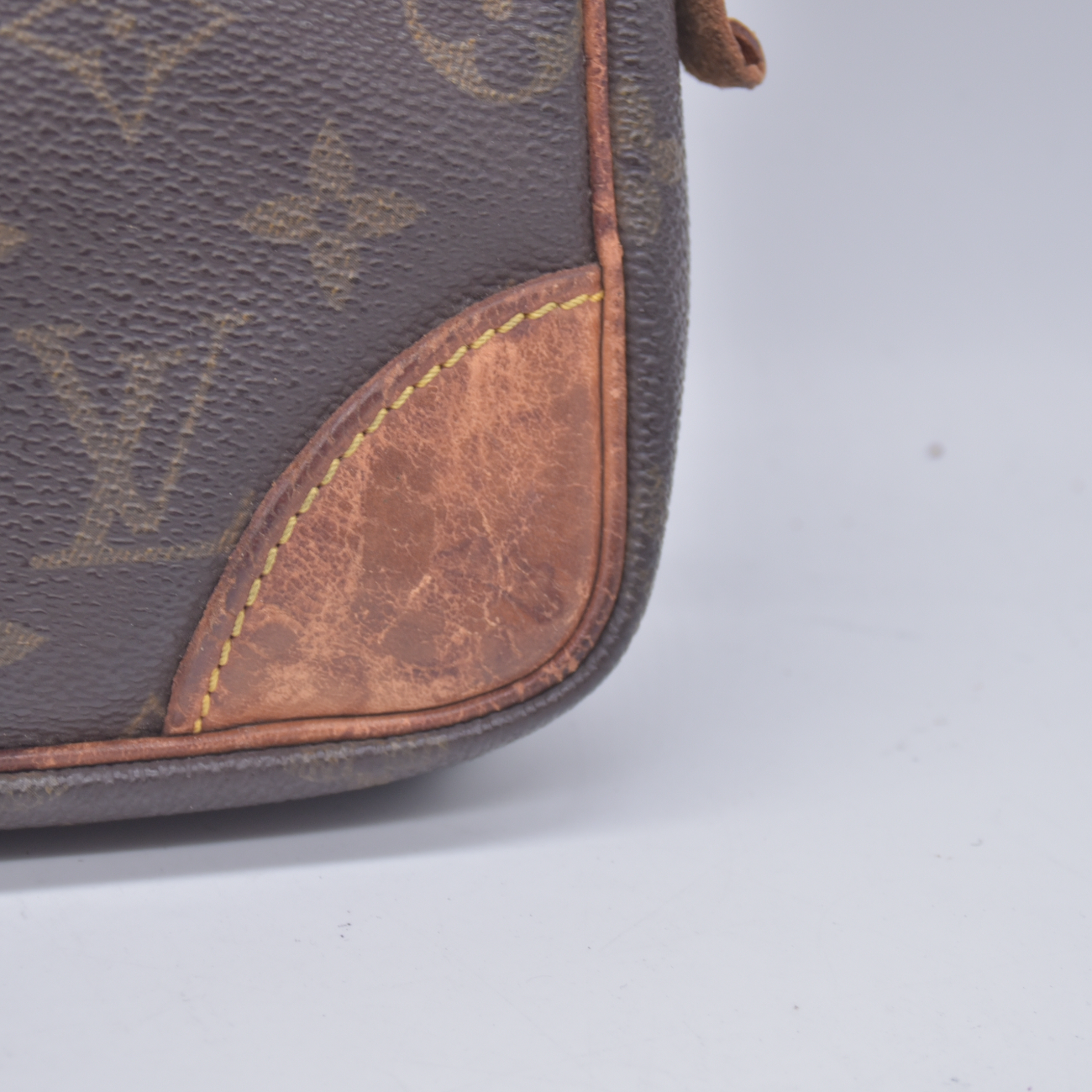 $650 1992 Louis Vuitton Monogram Pochette Marly Dragonne 26 SL0942 10021068
