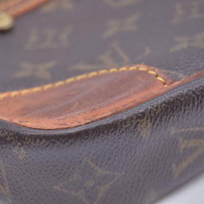 $650 2002 Louis Vuitton Monogram Pochette Marly Dragonne 26 SL0042