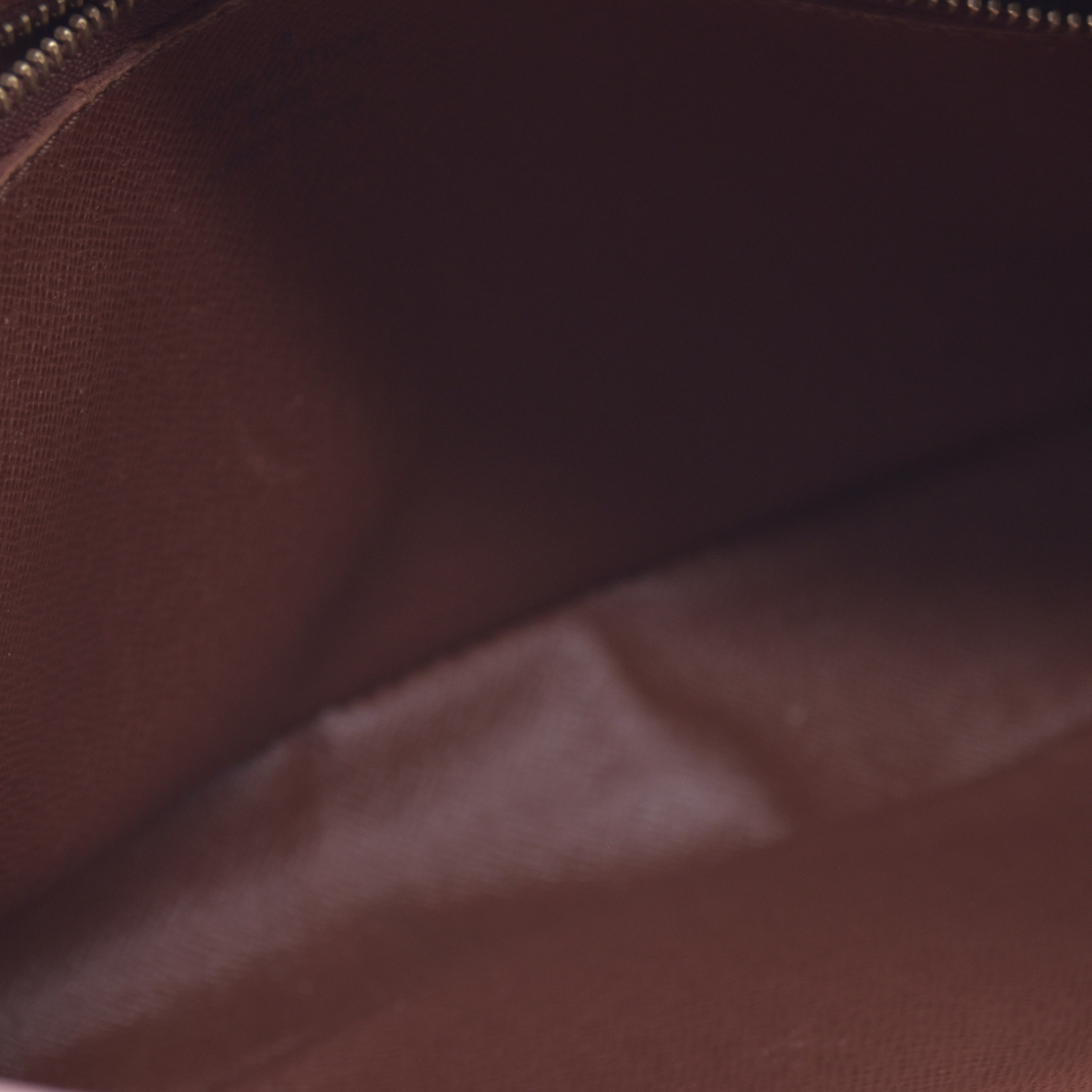 $650 2002 Louis Vuitton Monogram Pochette Marly Dragonne 26 SL0042