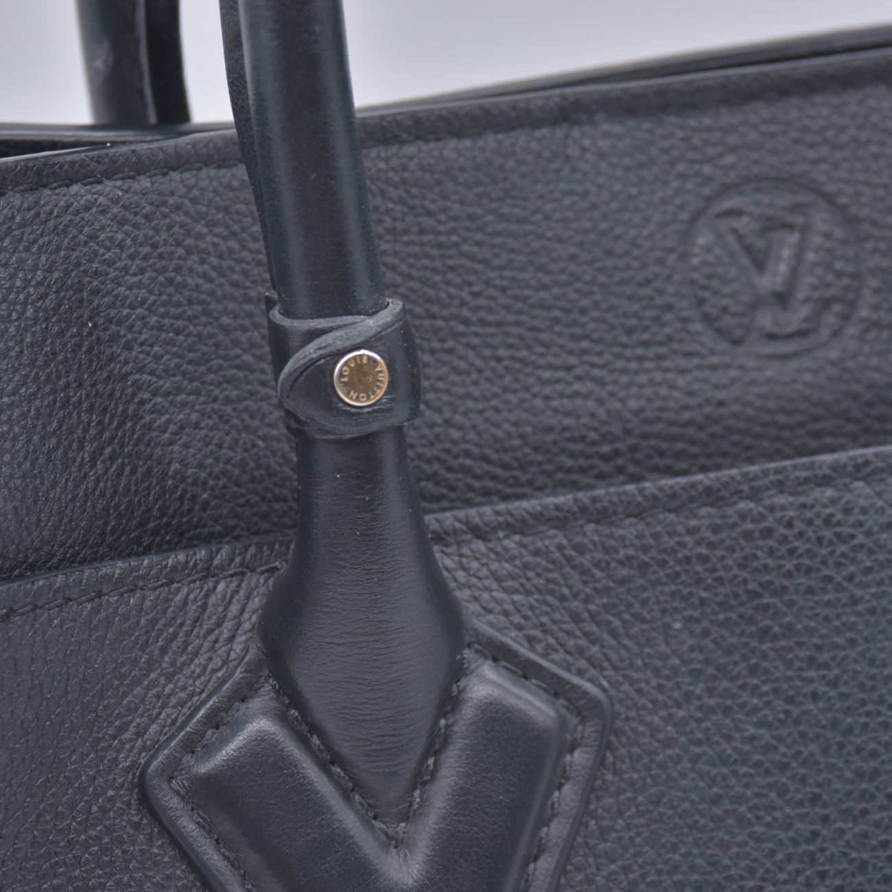 $4700 RFID Louis Vuitton Monogram On My Side PM Shoulder Bag 10021057