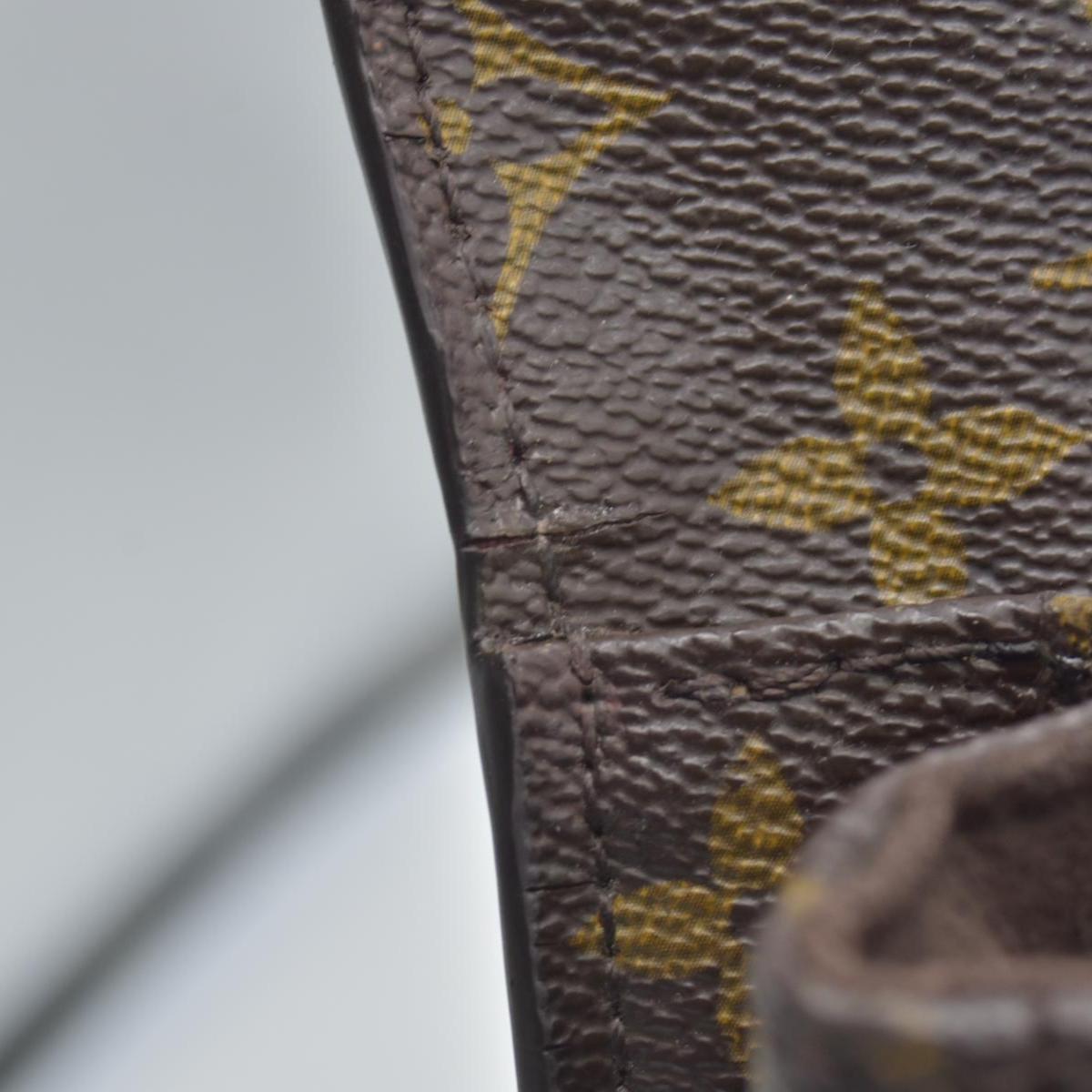 $2750 Louis Vuitton  Monogram Pochette Metis SR1137
