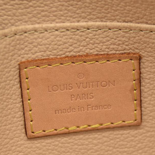 LOUIS VUITTON Monogram Cosmetic Pouch SR3290