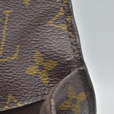 $2750 Louis Vuitton  Monogram Pochette Metis SR1137