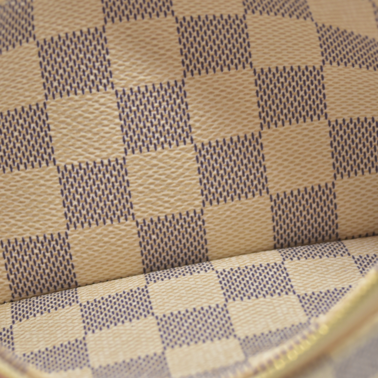 $1890 Louis Vuitton Damier Azur Liv Pochette