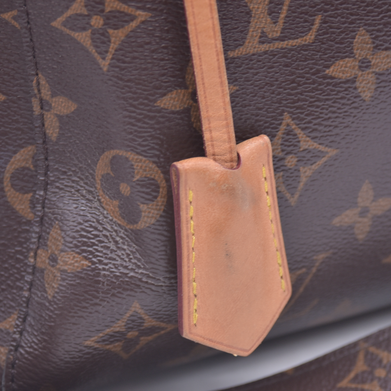 $2910 2015 Louis Vuitton Monogram Montaigne MM CA3115