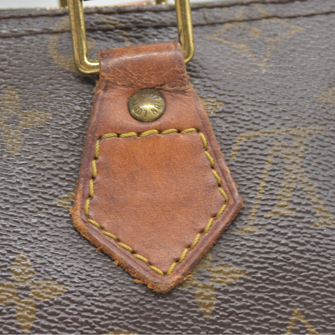 $1490 1994 Louis Vuitton Monogram Speedy 25 SP0924