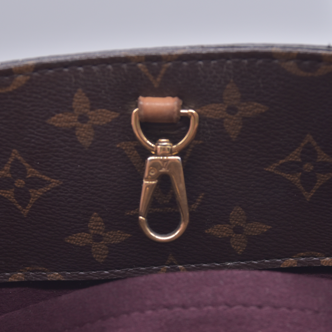 $2910 2015 Louis Vuitton Monogram Montaigne MM CA3115