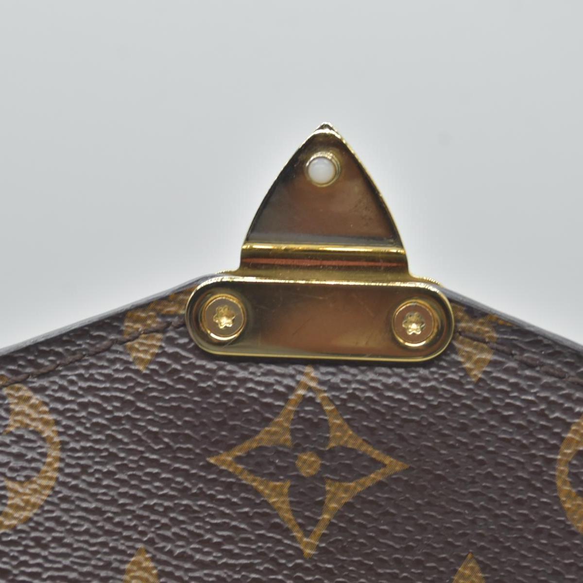 $2750 Louis Vuitton  Monogram Pochette Metis DU1139