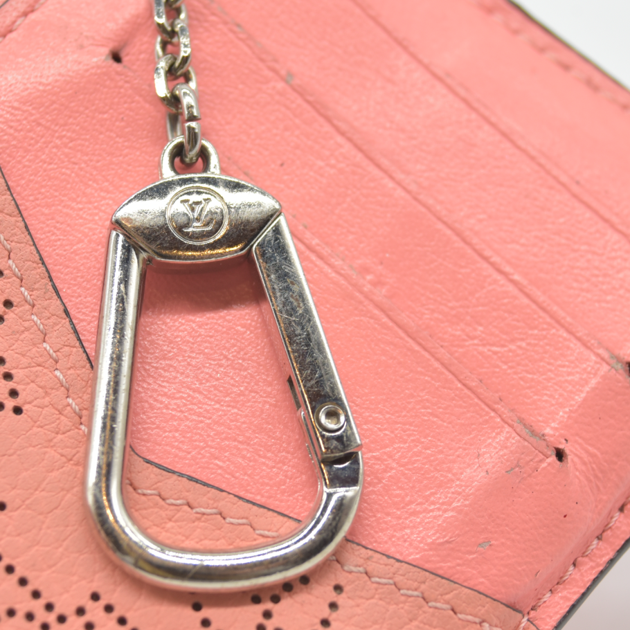 AUCTION $870 Louis Vuitton Mahina Recto Verso Card Holder Coral Leather