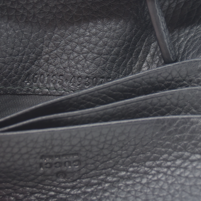 $550 2019 Gucci Calfskin Blind for Love Card Case Black CONSIGNMENT