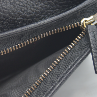 $550 2019 Gucci Calfskin Blind for Love Card Case Black CONSIGNMENT